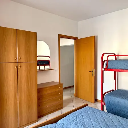 Apartment Flat With Balcony *